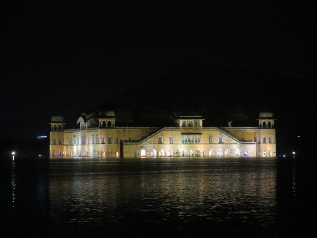 Jal Mahal by night